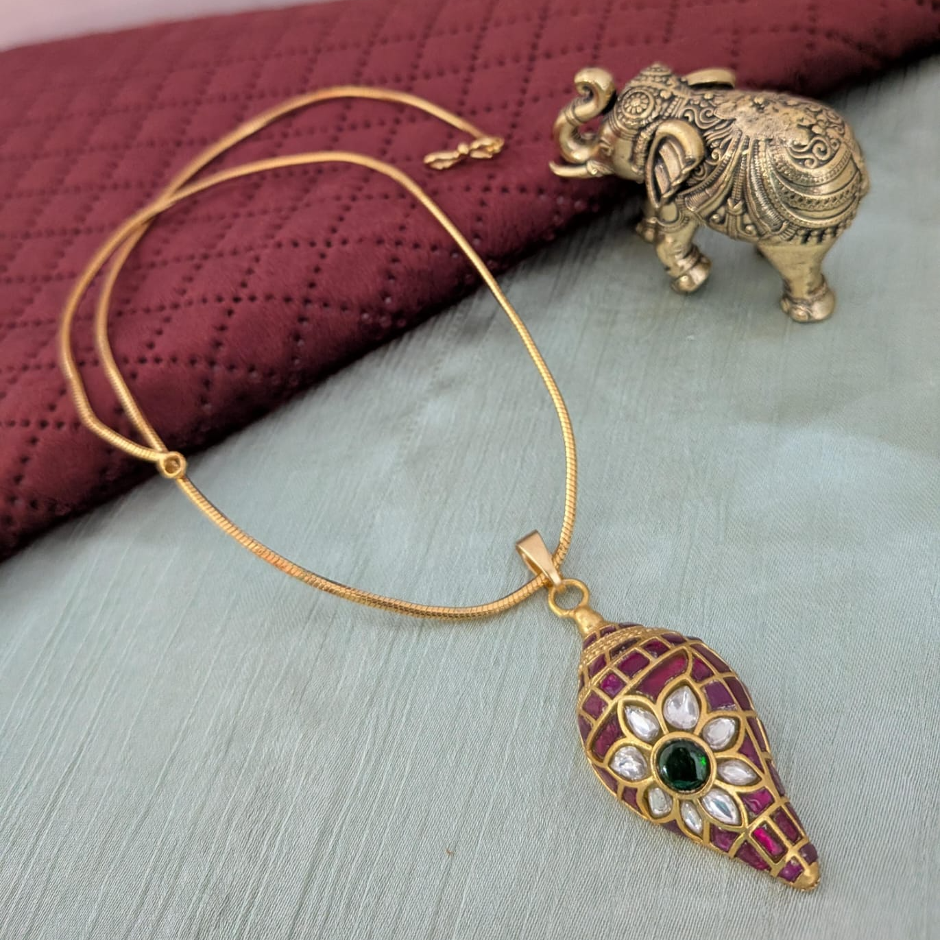 Jadau ruby Sangu pendant chain set