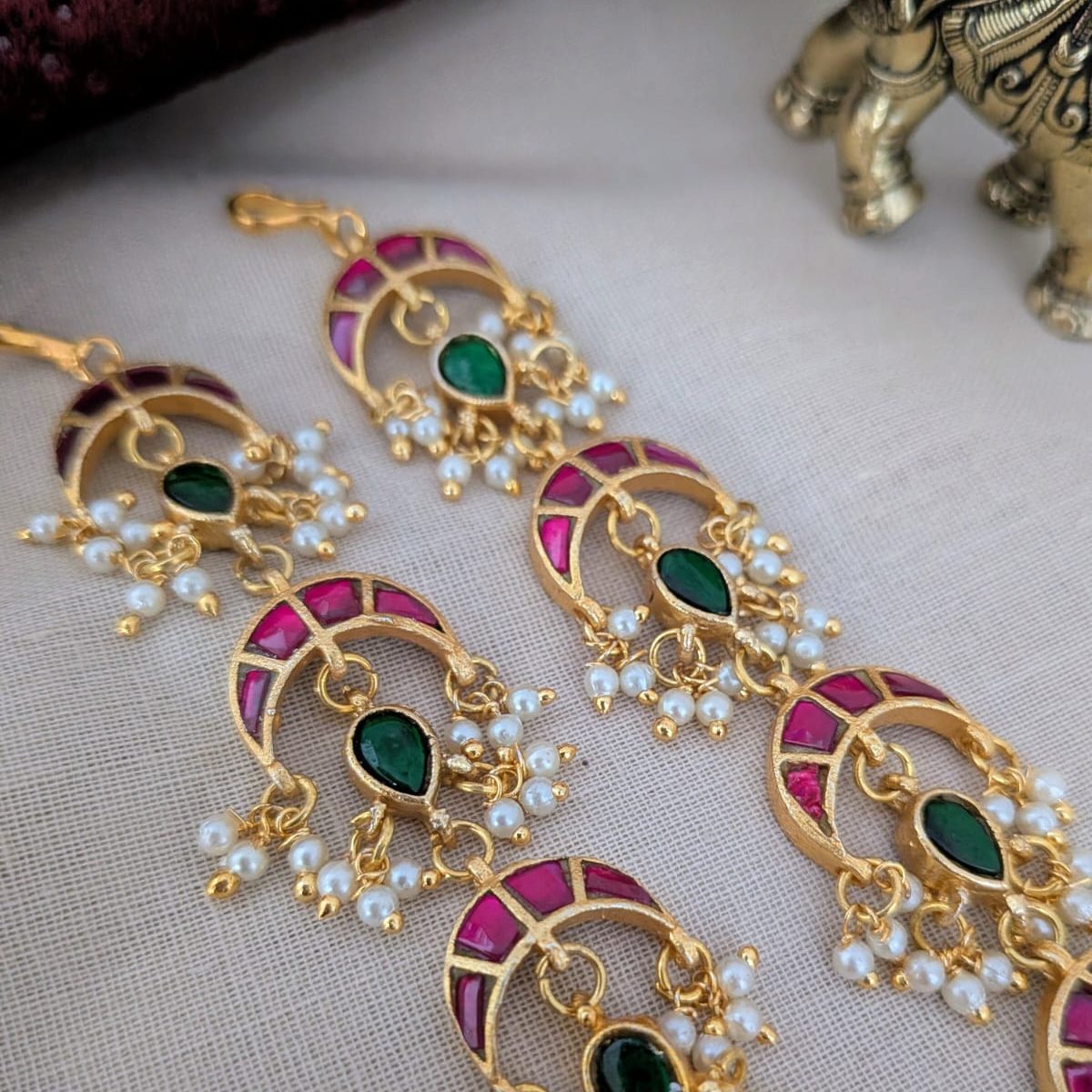 Jadau Half moon multi pearl drop earchain