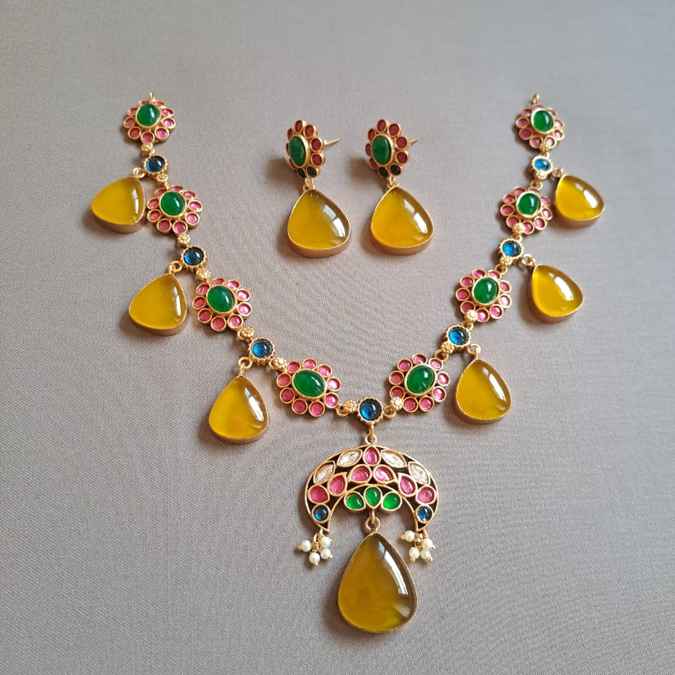 Fusion Jadau kundan exclusive stone necklace Yellow Citrine