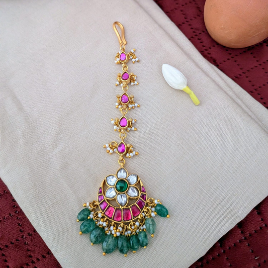 Jadau Kundan floral Tikka Lotus design