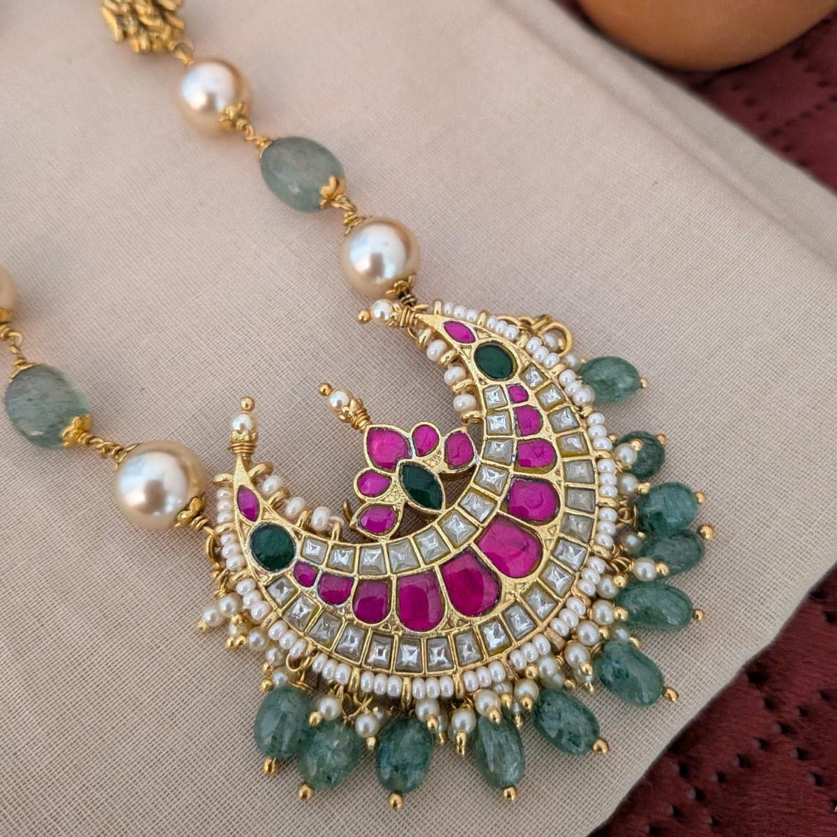 Jadau kundan Half moon pendant chain set