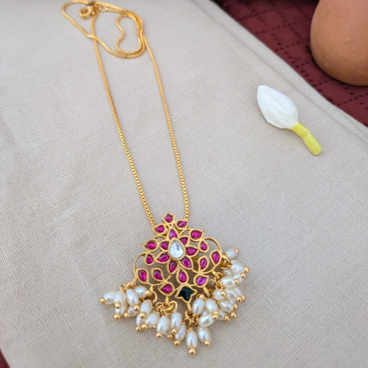 Jadau kundan rice pearl pendant chain