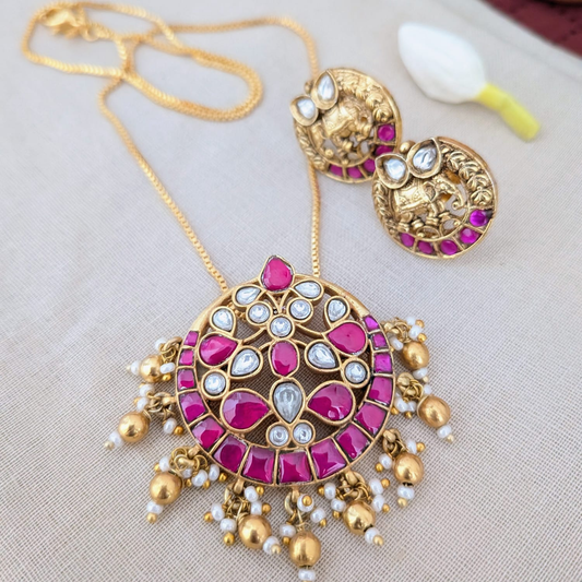 Jadau kundan round ruby pendant chain