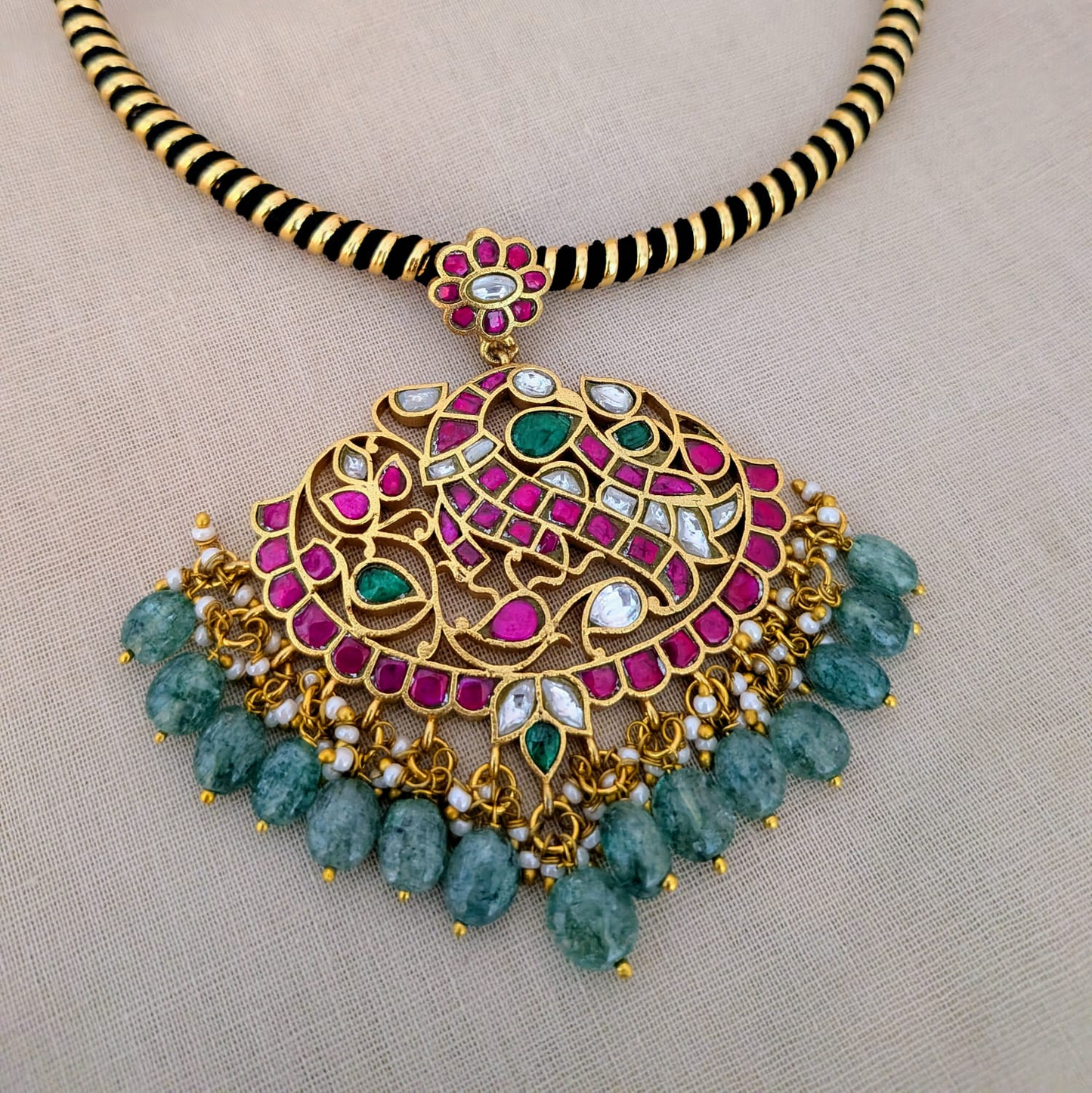 Floral Jadau kundan pendant hasli set