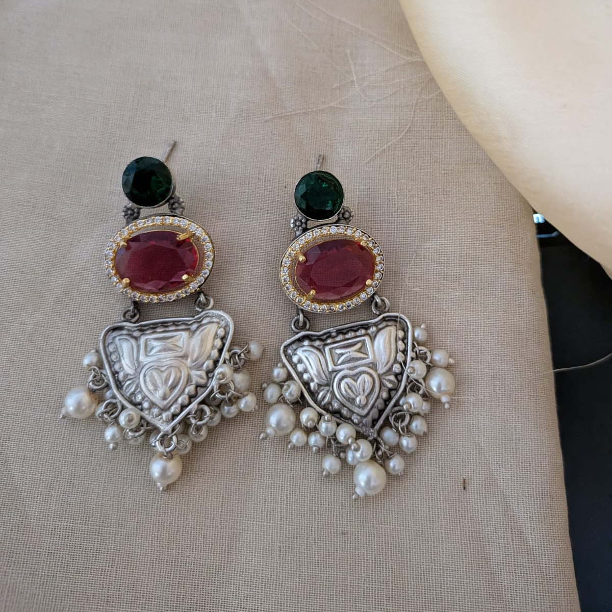 Designer Pearl Drop Earring