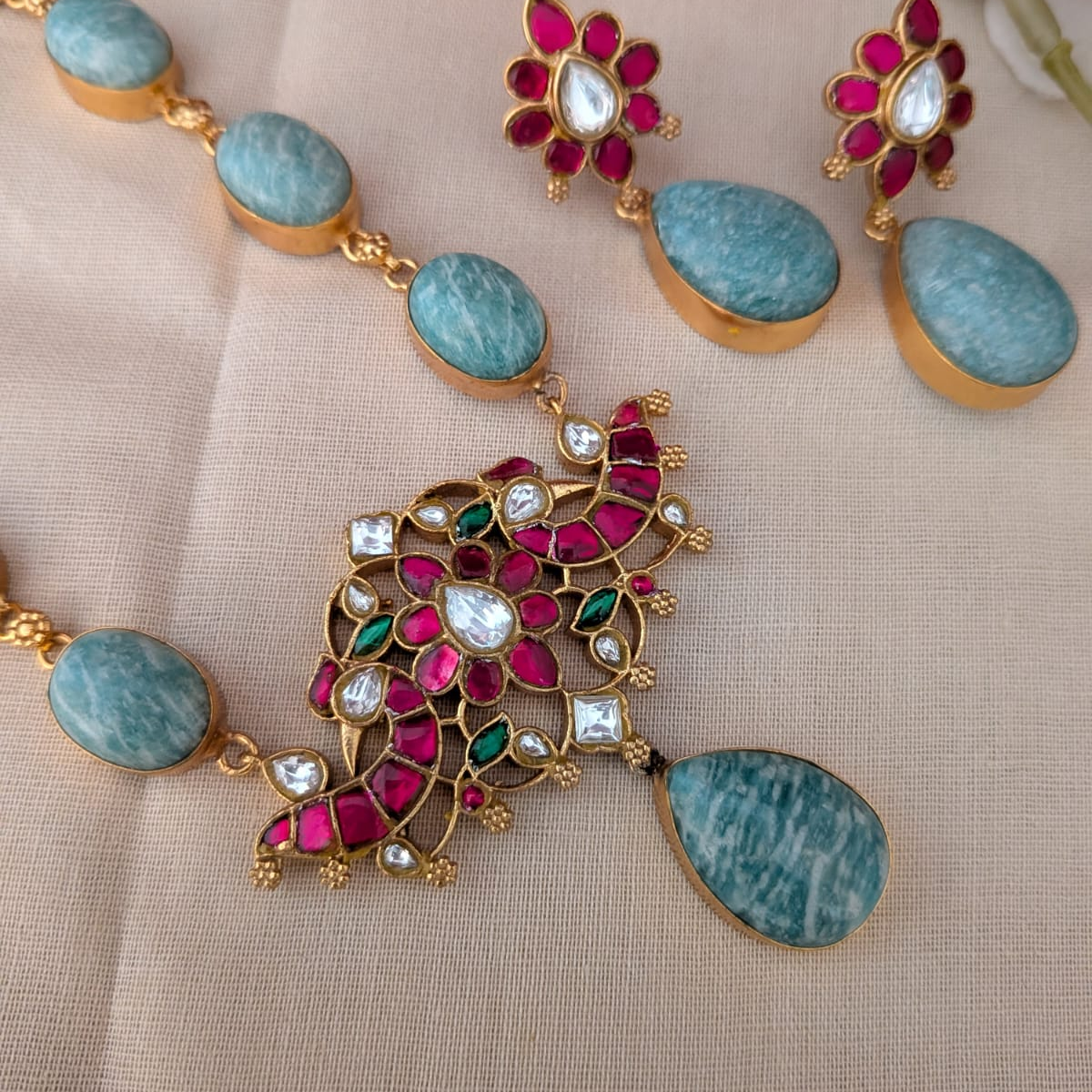 Bold and beautiful Jadau kundan exclusive stone necklace set Amazonite