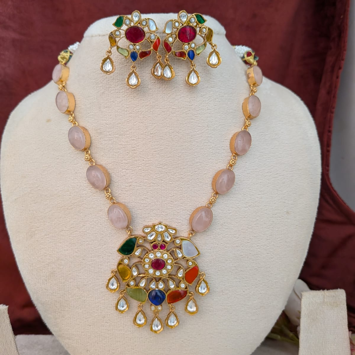 Beautiful Jadau kundan exclusive stone necklace set