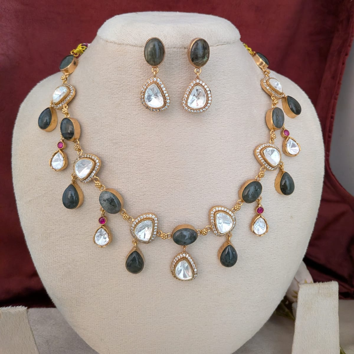 Labradorite and Kundan stone necklace set