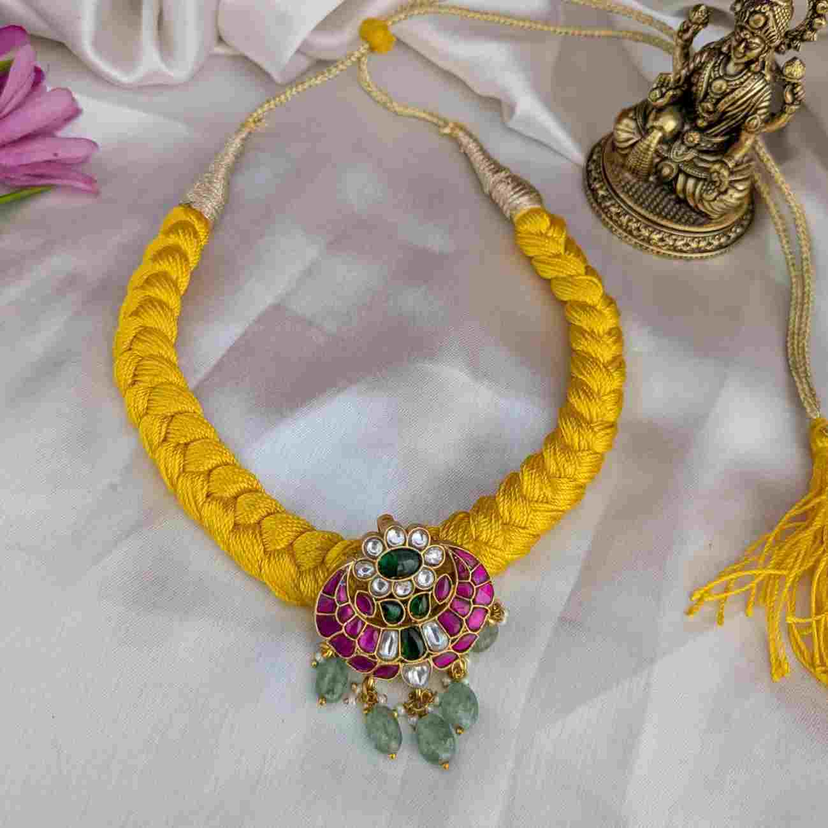 Flower Thread Necklace Yellow Jadau Kundan
