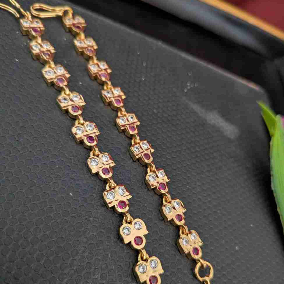 Impon mattel/earchain