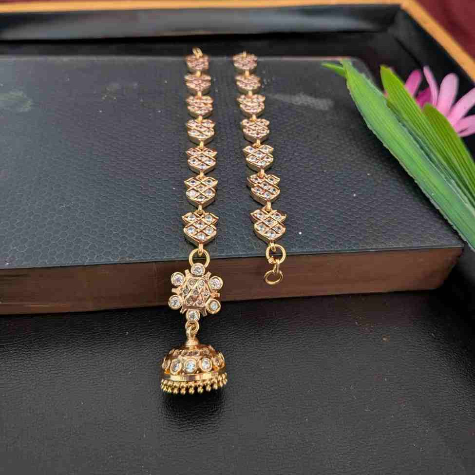 White Impon mattel/earchain (Only earchain)