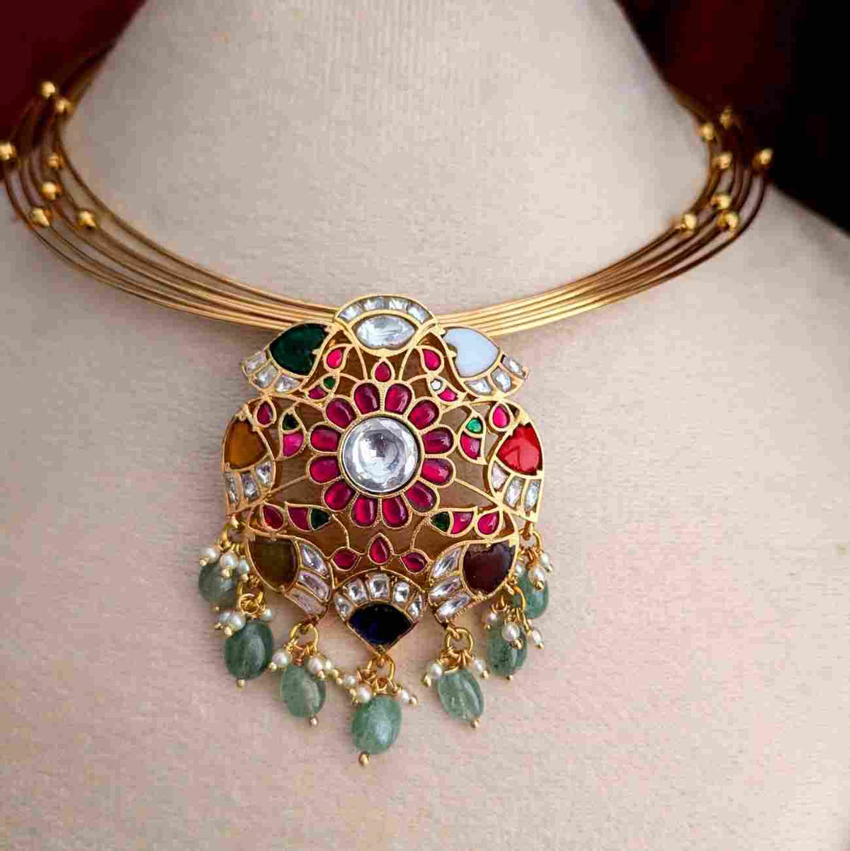 Jadau kundan Navratna Pendant Hasuli  Necklace