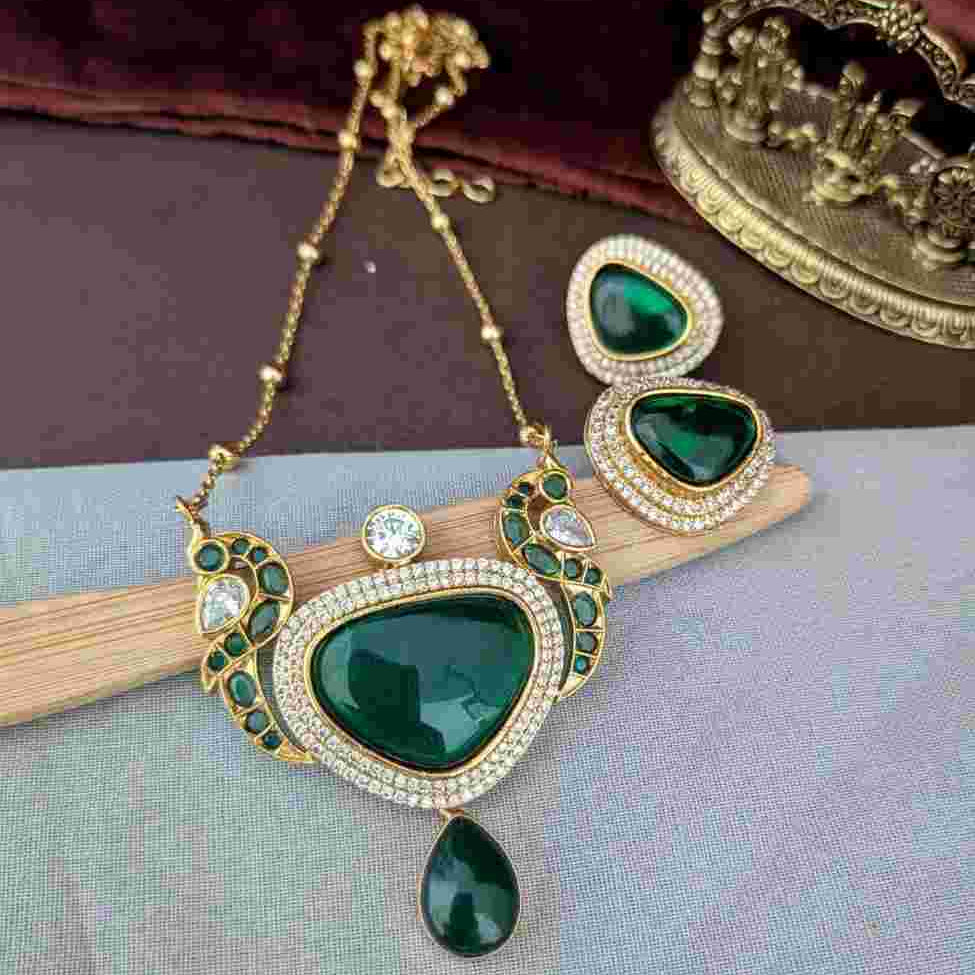 Green Drop Peacock Pendant Long Necklace