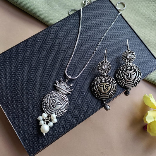 Long replica slver chain set