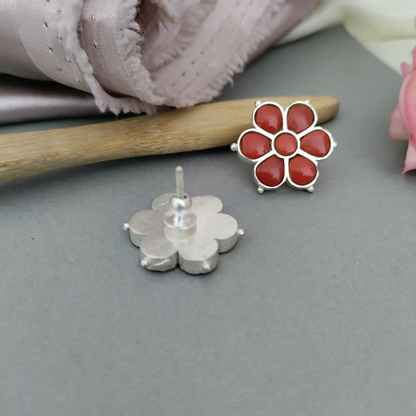 Silver 7 stone stud